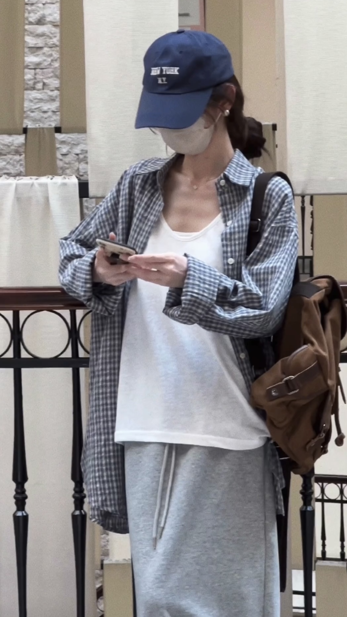 Autumn New Simple Vest with Sporty Skirt and Plaid Shirt Set - Image 4