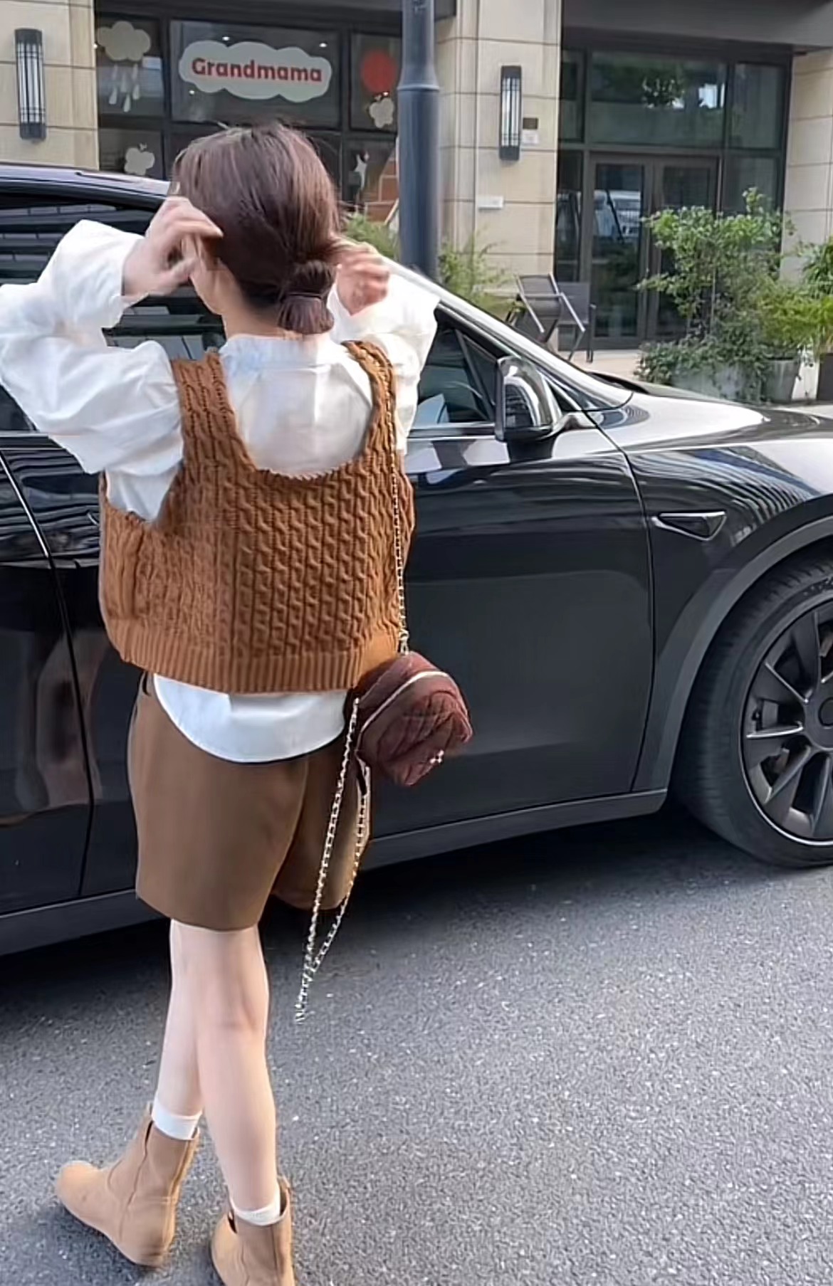White Round Neck Shirt with Cable Knit Vest and Khaki Shorts Set - Image 3