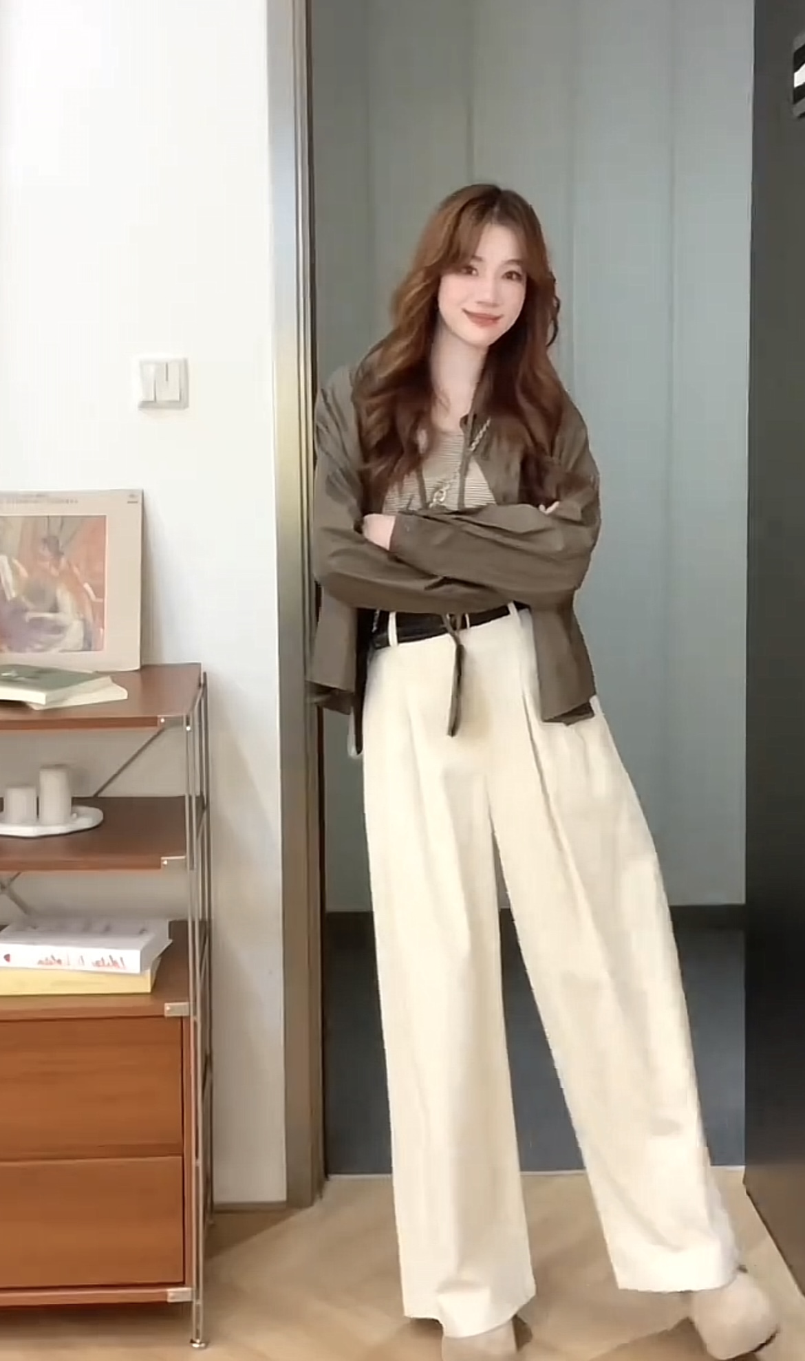 Women's 4-Piece Fall Fashion Set: Faux Leather Jacket, Striped Vest, Croissant Bag, White Pants - Image 3