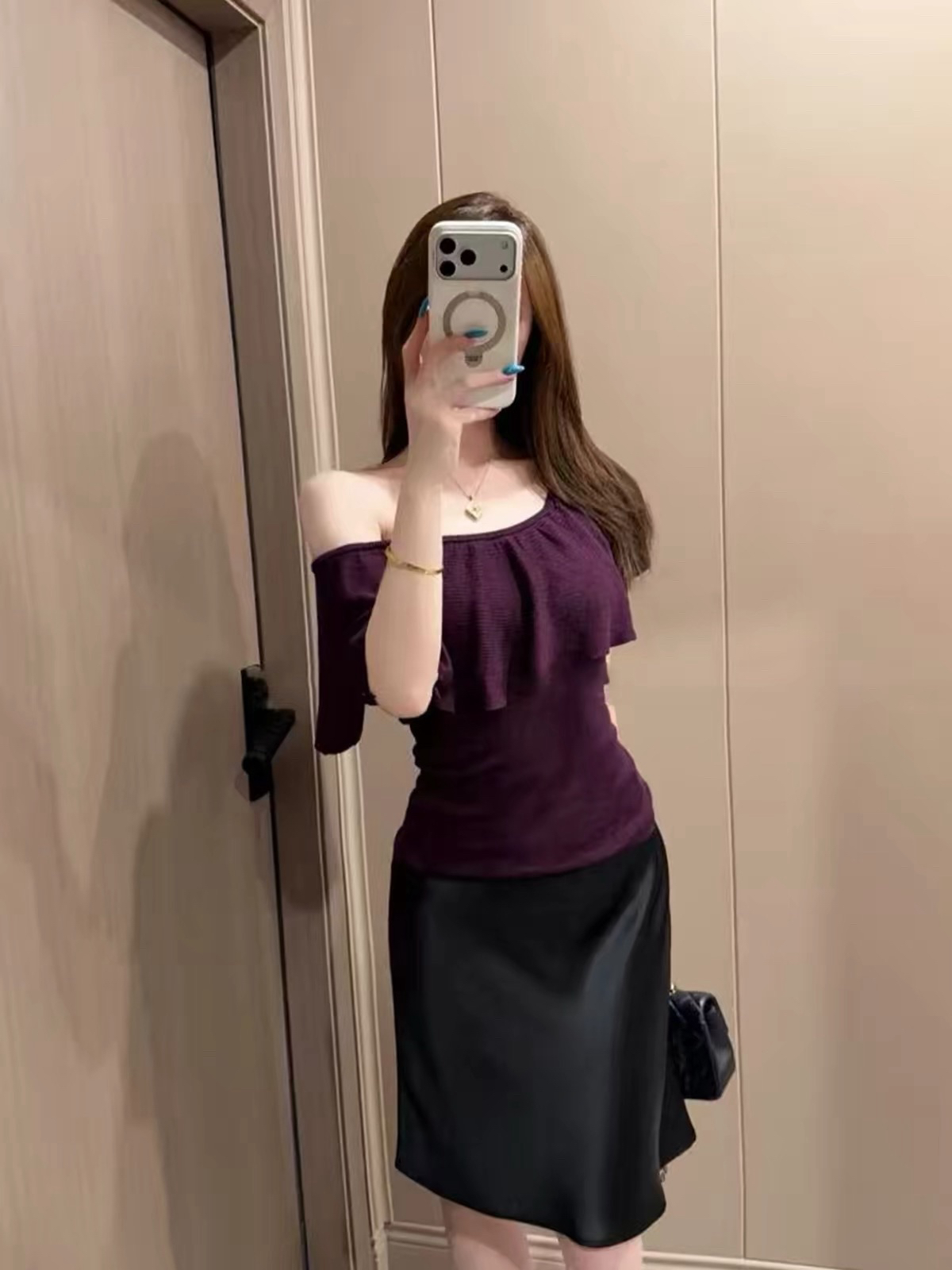 Women's Off-Shoulder One-Line Neck High-Stretch Knit Top 3-Way Wear Slimming - Image 4