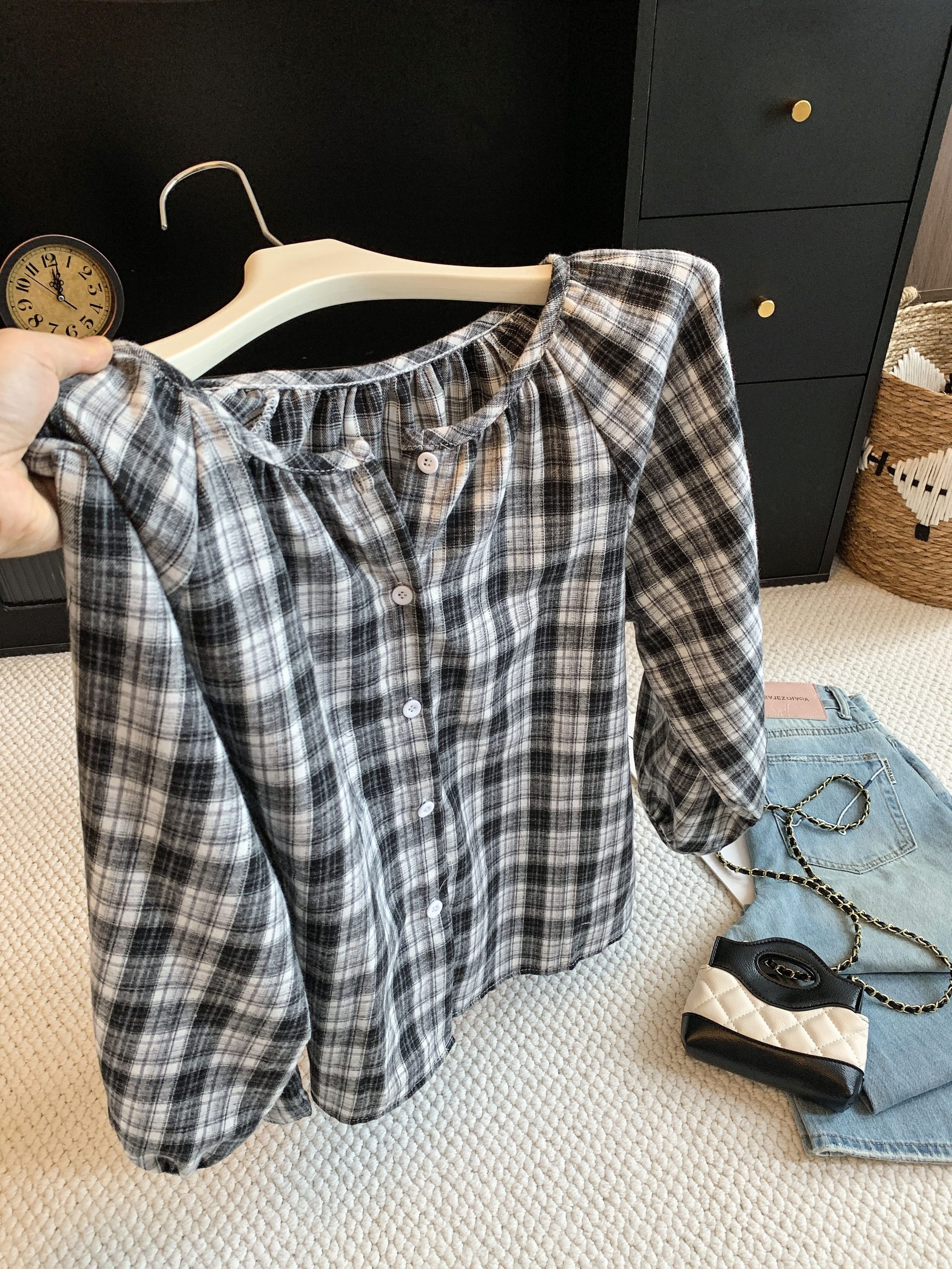 Korean Retro Lazy Style Loose Drop Shoulder Plaid Round Neck Puff Sleeve Long Sleeve Shirt Top - Image 3