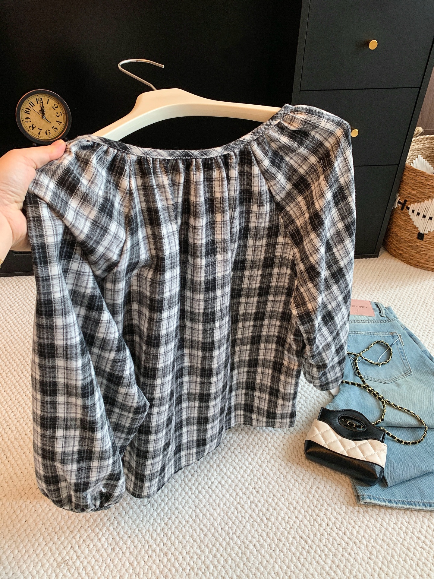 Korean Retro Lazy Style Loose Drop Shoulder Plaid Round Neck Puff Sleeve Long Sleeve Shirt Top - Image 4